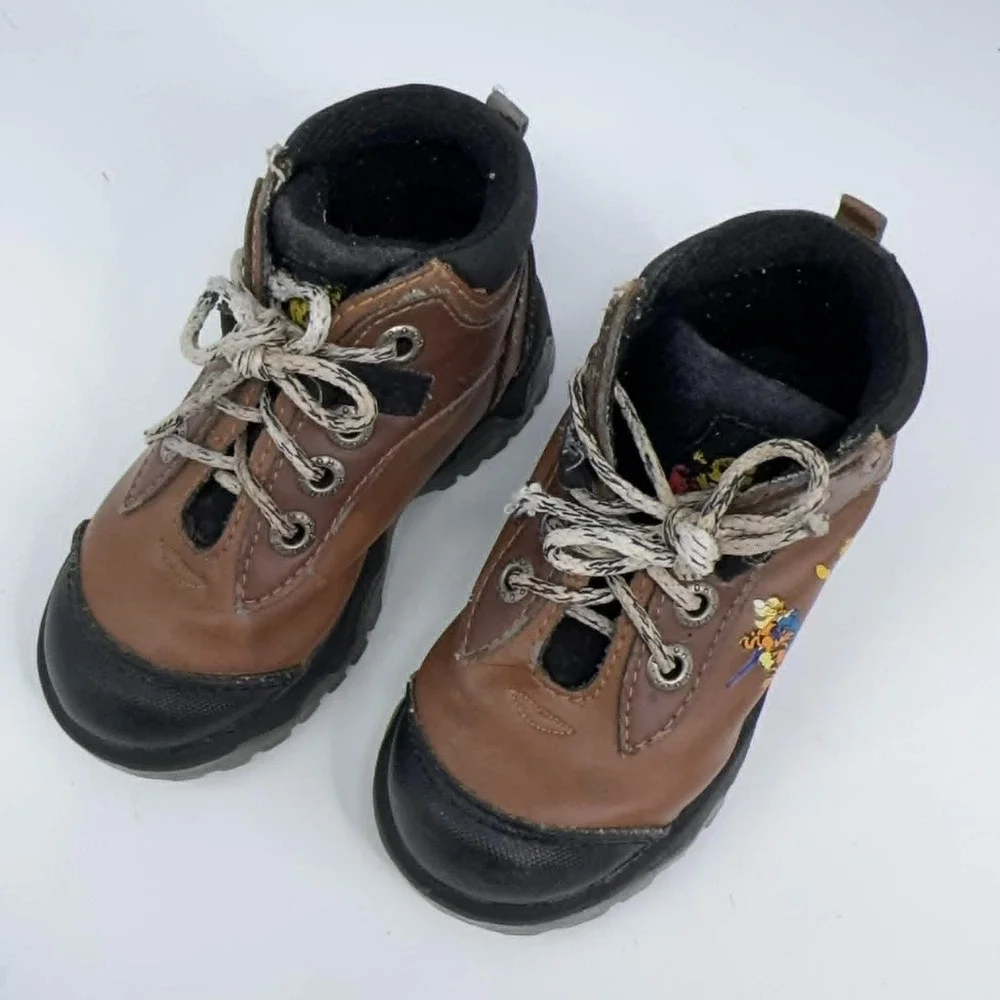 Disney Winnie The Pooh Toddler Hiking Boots‎ Size 6 Brown Trail Shoes Tigger Y2K